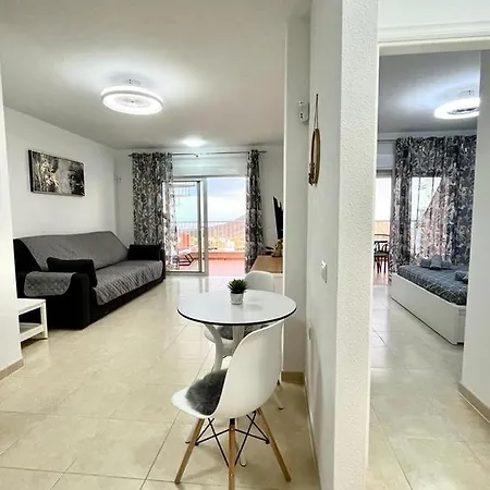 One Bedroom Zen With Great View, Pool, Wifi *