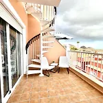 Апартаменты One Bedroom Zen With Great View, Pool, Wifi Чайофа