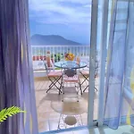 Апартаменты One Bedroom Zen With Great View, Pool, Wifi Чайофа