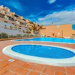 One Bedroom Zen With Great View, Pool, Wifi * Чайофа