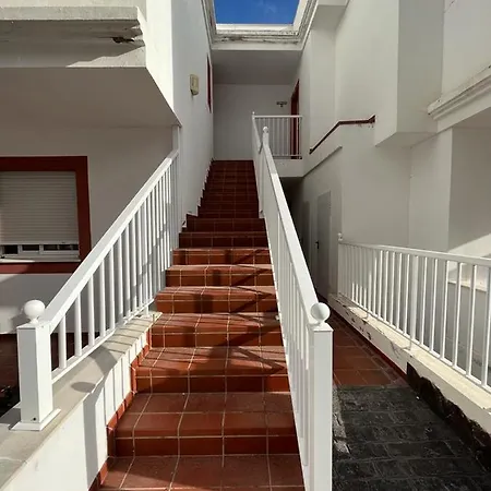 One Bedroom Zen With Great View, Pool, Wifi * Чайофа