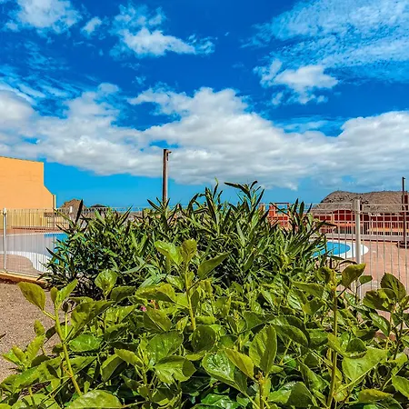 One Bedroom Zen With Great View, Pool, Wifi Апартаменты